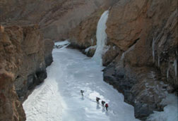 chadar trek, chadar trekking, frozen river trek, leh ladakh trek, trekking in ladakh, ladakh trekking, trekking in india, treks in india, trek, trekking, trekking in winter, winter trekking, winter treks in india, snow trek, zanskar trek, best trek, leh trekking, chadar trek difficulty, chadar trek 2018, chadar trek distance, chadar trek package, chadar trek fix depature, chadar trek cost, chadar trek package, trek to chadar frozen river lake